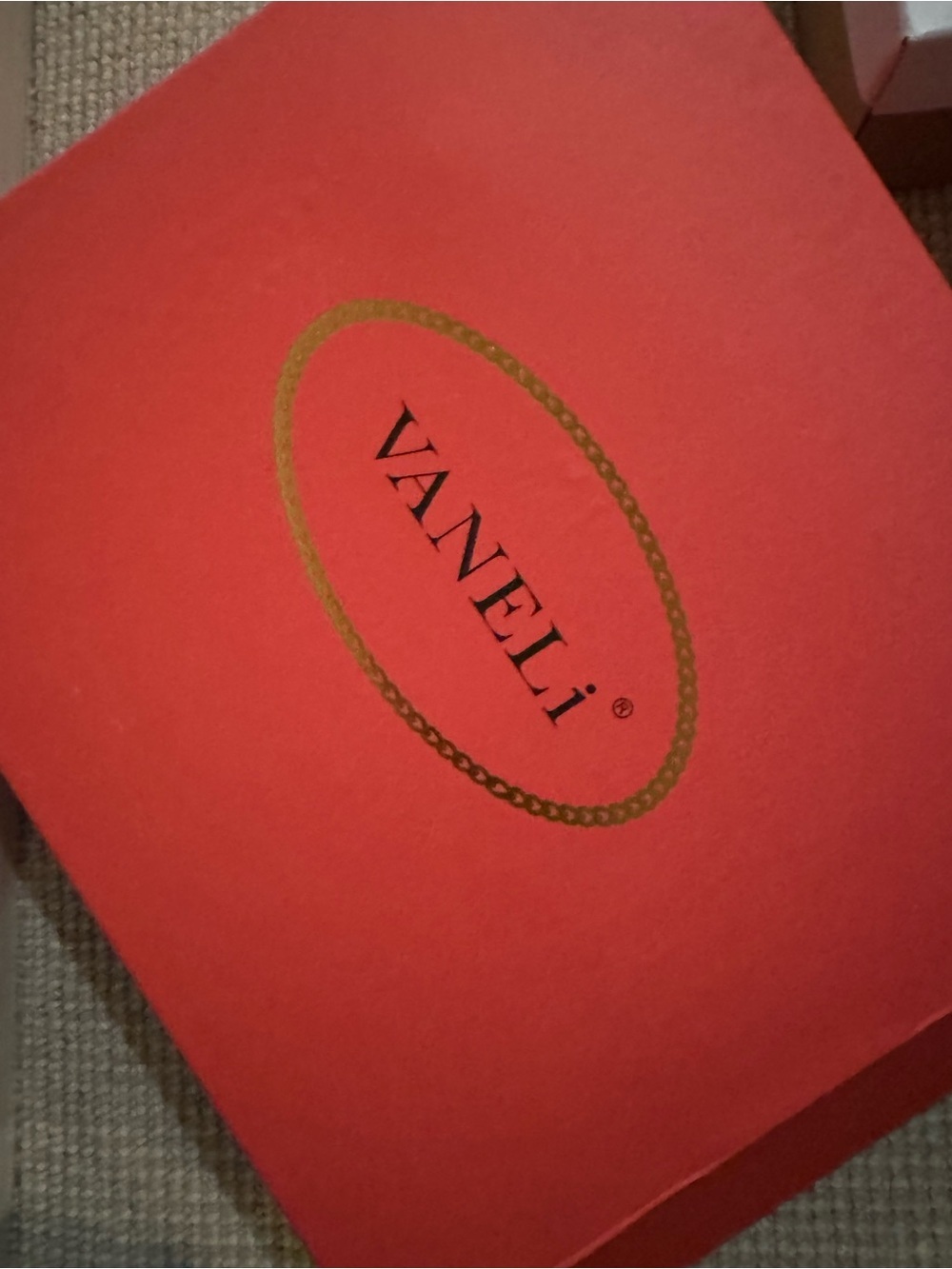 Vaneli Coral Box with Gold Logo